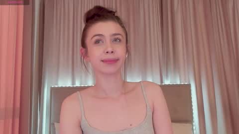 Snapshot of nikaletta chatting on April 21, 2:51 am Nika online show from April 21, 2:51 am