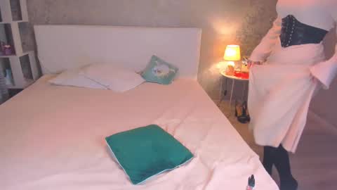 Snapshot of nikarocks chatting on March 8, 6:37 pm nikarocks online show from March 8, 6:37 pm