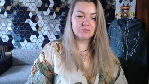 Snapshot of nikaskylink chatting on April 7, 4:46 am Nika online show from April 7, 4:46 am