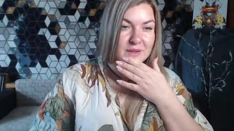 Snapshot of nikaskylink chatting on April 16, 4:57 am Nika online show from April 16, 4:57 am