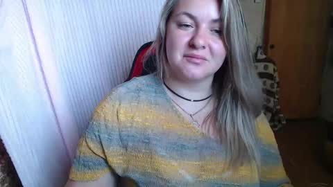 Snapshot of nikaskylink chatting on April 17, 4:59 am Nika online show from April 17, 4:59 am