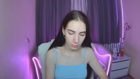 nikastarkk online show from November 12, 7:46 pm