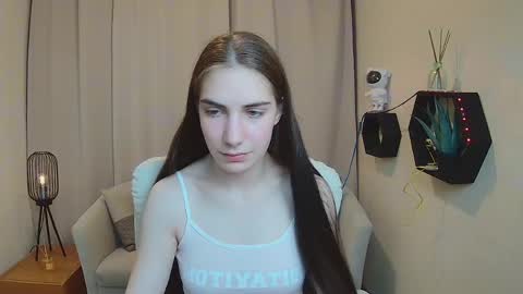 nikastarkk online show from May 12, 6:49 pm