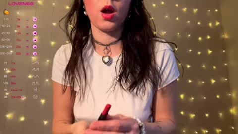 Snapshot of nikavenus chatting on January 9, 10:20 am Nika online show from January 9, 10:20 am