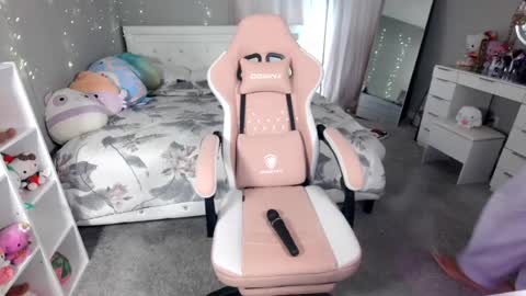 nikayasworld online show from July 31, 2:33 am