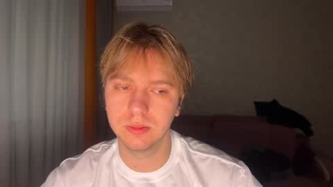 Snapshot of nikceline chatting on December 19, 5:25 am Celine online show from December 19, 5:25 am