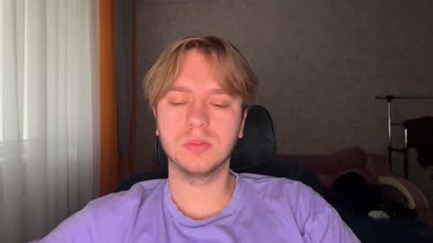 Snapshot of nikceline chatting on February 14, 5:59 am Celine online show from February 14, 5:59 am