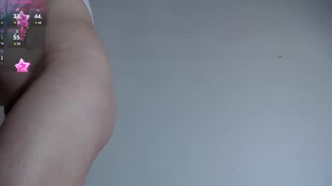niki_wood_1 online show from March 24, 6:13 pm