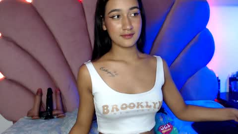    online show from January 4, 10:24 pm
