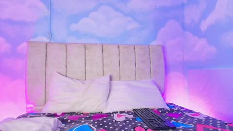    online show from March 31, 2:13 am