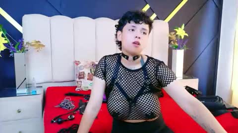 Snapshot of nikievanz chatting on March 17, 7:28 pm Nikievanz online show from March 17, 7:28 pm