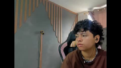 Snapshot of nikievanz chatting on March 29, 2:17 pm Nikievanz online show from March 29, 2:17 pm