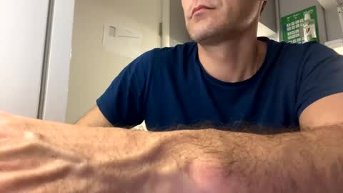 Snapshot of nikk3032 chatting on February 1, 6:40 pm NIk online show from February 1, 6:40 pm