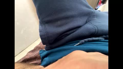 Snapshot of nikk3032 chatting on February 24, 8:27 am NIk online show from February 24, 8:27 am