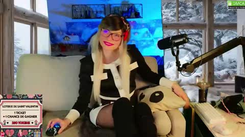 Snapshot of nikki_goldberg chatting on February 21, 11:33 am Kitty Chatte online show from February 21, 11:33 am