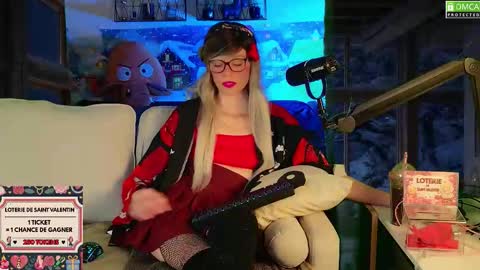 Snapshot of nikki_goldberg chatting on February 24, 9:13 pm Kitty Chatte online show from February 24, 9:13 pm