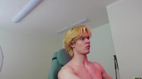 nikki online show from February 22, 8:57 am