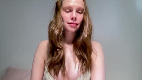 Nikki online show from April 2, 10:13 am