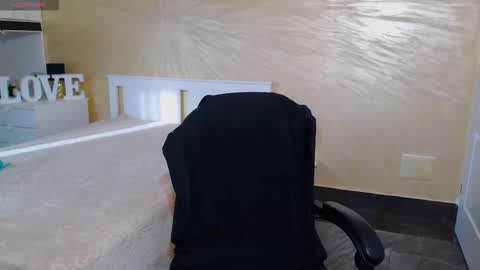 Nicole online show from March 21, 2:20 pm