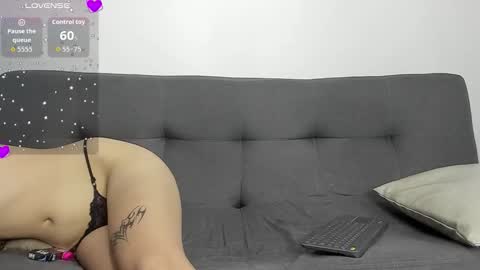 nikki_uwu online show from December 4, 8:06 pm