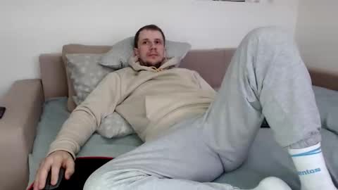 Nick online show from November 9, 8:23 am