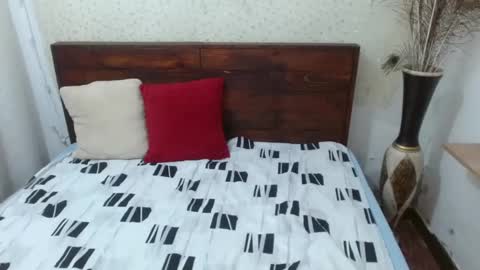 NikkieMilky online show from February 28, 5:26 am