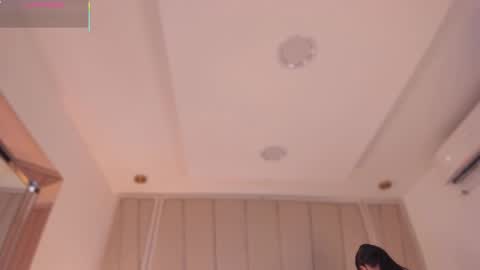 Snapshot of nikkii_vegaa chatting on March 7, 10:24 am Nikki online show from March 7, 10:24 am