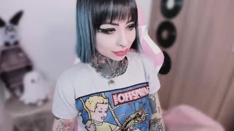 Nikki Ramone   online show from May 13, 4:32 am