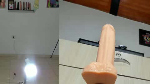 Snapshot of nikky__rosse chatting on May 7, 11:04 am nikky__rosse online show from May 7, 11:04 am