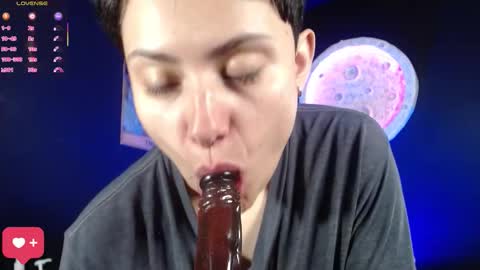 Snapshot of nikky_tomboy444 chatting on March 15, 1:06 pm Nikky online show from March 15, 1:06 pm