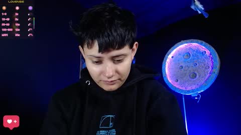 Snapshot of nikky_tomboy444 chatting on March 26, 1:17 pm Nikky online show from March 26, 1:17 pm
