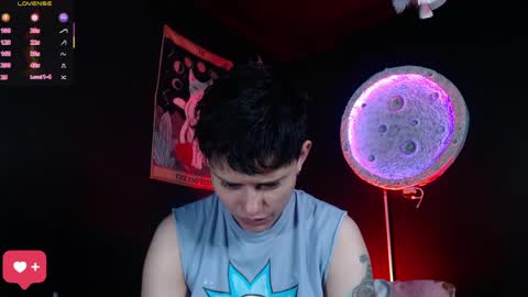 Snapshot of nikky_tomboy444 chatting on April 4, 1:19 pm Nikky online show from April 4, 1:19 pm