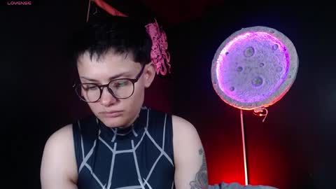 Snapshot of nikky_tomboy444 chatting on April 21, 5:17 pm Nikky online show from April 21, 5:17 pm