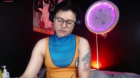 Snapshot of nikky_tomboy444 chatting on April 22, 2:51 pm Nikky online show from April 22, 2:51 pm