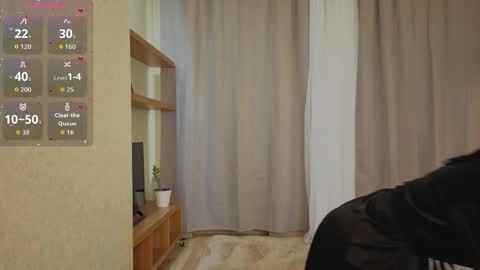 nikky online show from March 14, 8:53 am