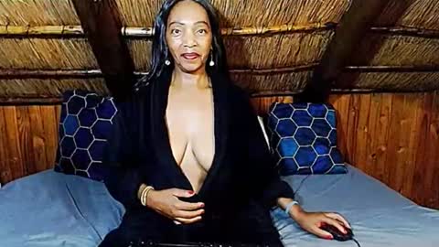 Snapshot of nikkyjigglesx chatting on March 13, 6:31 am nikkyjigglesx online show from March 13, 6:31 am