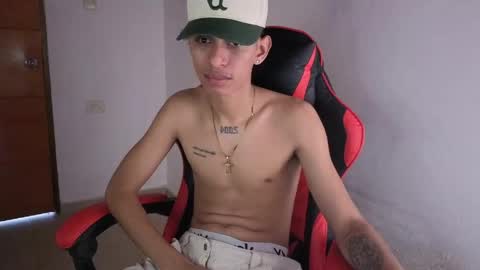 niklaus_wolf online show from May 10, 8:14 pm