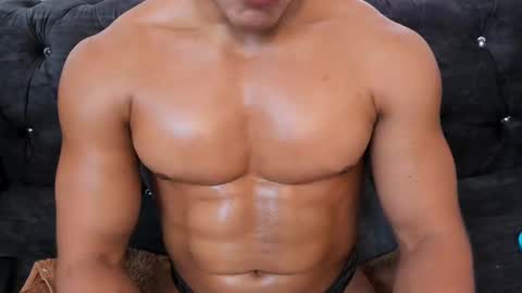 Snapshot of niklause_froid chatting on February 24, 4:15 pm niklause_froid online show from February 24, 4:15 pm