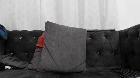 Snapshot of niklause_froid chatting on March 8, 12:33 am niklause_froid online show from March 8, 12:33 am