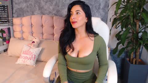 Snapshot of niko_robin chatting on February 4, 1:23 am Niko Robin online show from February 4, 1:23 am