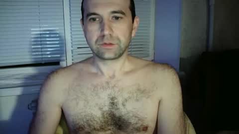 nikolas_vaz online show from February 11, 9:09 pm