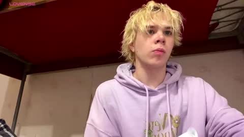 nikolasbucks online show from December 13, 9:09 pm