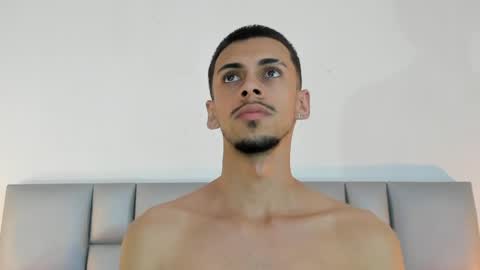    online show from May 7, 11:32 pm