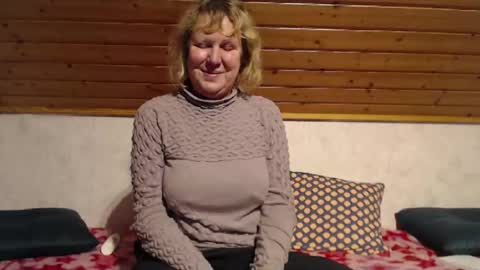 Snapshot of nikole111 chatting on January 6, 5:49 pm Nikole1 online show from January 6, 5:49 pm