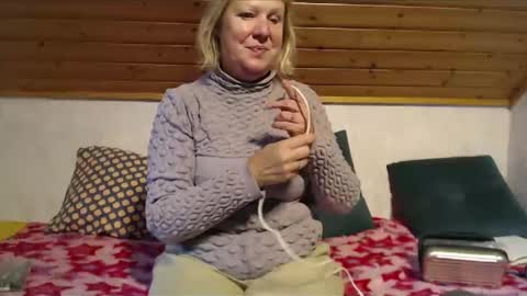 Nikole1 online show from October 6, 9:29 am