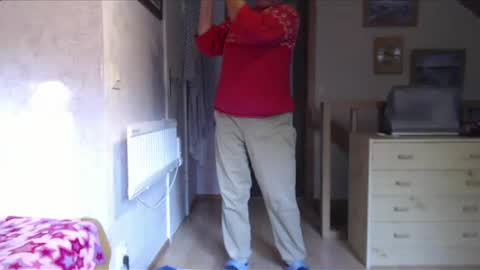 Nikole1 online show from October 16, 8:15 am