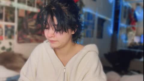 nikoli_naw online show from October 19, 12:33 am