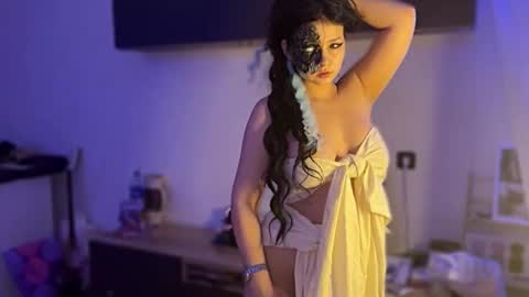 nikoli_naw online show from October 29, 6:42 pm