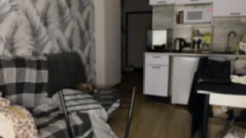 nikoli_naw online show from April 20, 7:37 pm