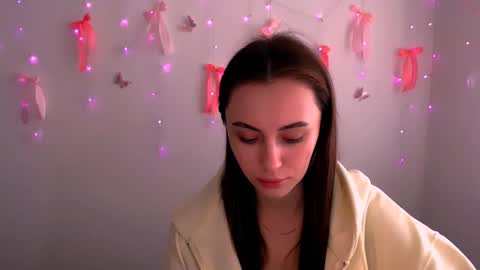 nikonara_ online show from May 9, 9:58 am